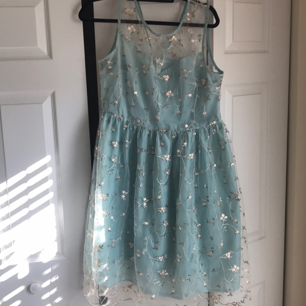 Floral embroidered formal dress